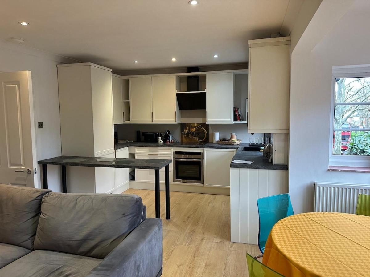 Apartamento Newly Refurbished Two Bedrooms Flat *